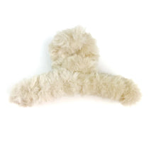Load image into Gallery viewer, Fur Claw Clip